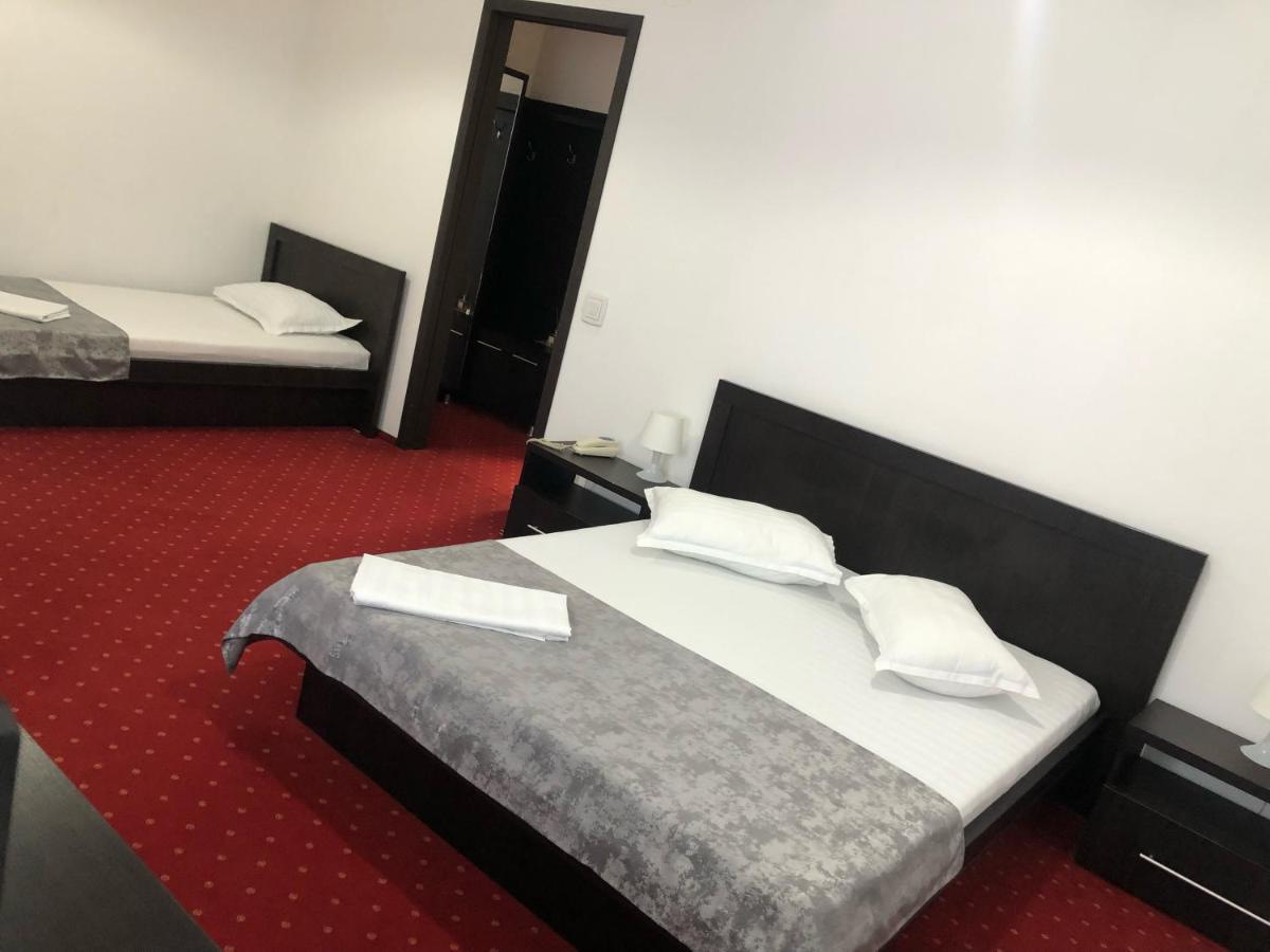 Hotel Corona Drobeta Turnu Severin Exterior foto